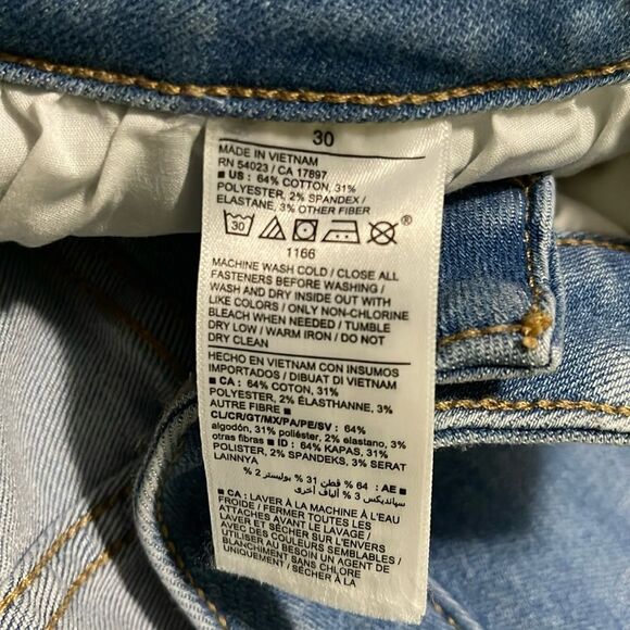 NWT- Old Navy- 30+. Rockstar Jeans - Picture 8 of 8